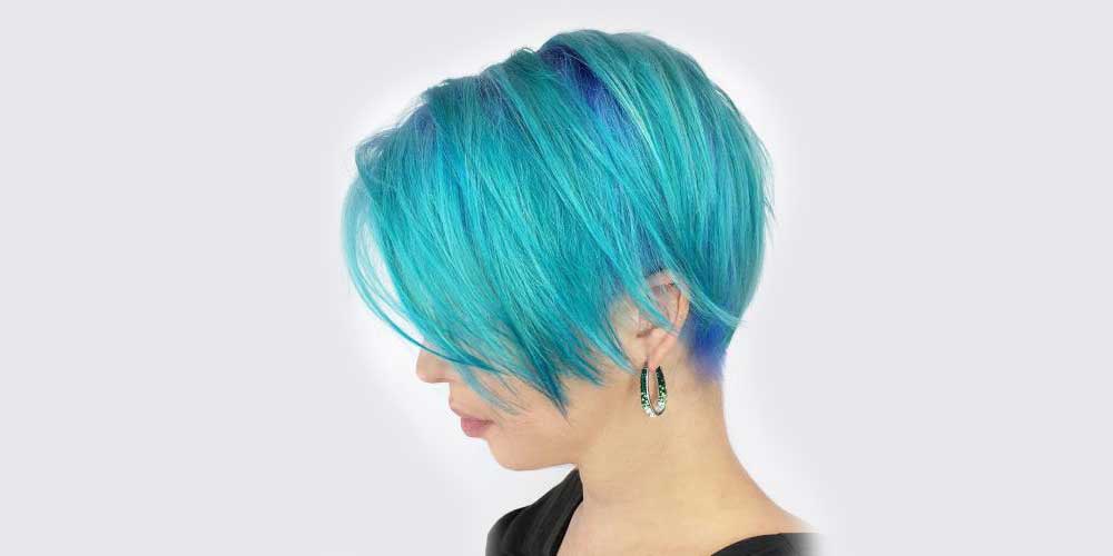 آبی فیروزه‌ای با موهای کوتاه و لخت
