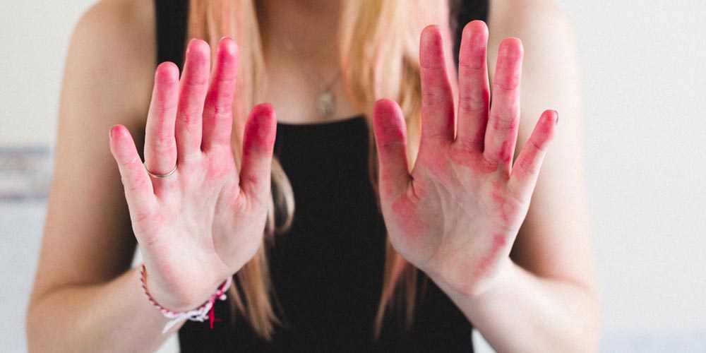 پاک کردن رنگ مو از روی پوست دست