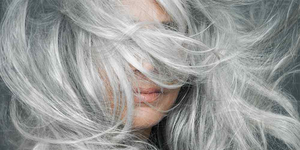 روش‌های رفع سفیدی مو از ریشه