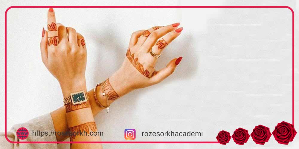 طرح حنا روی پا ساده و شیک