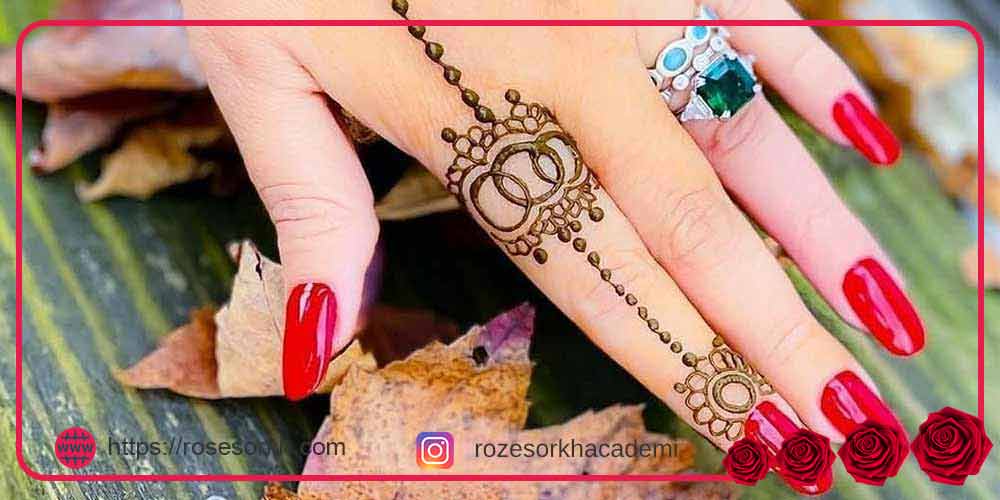 طرح حنا روی پا ساده و شیک