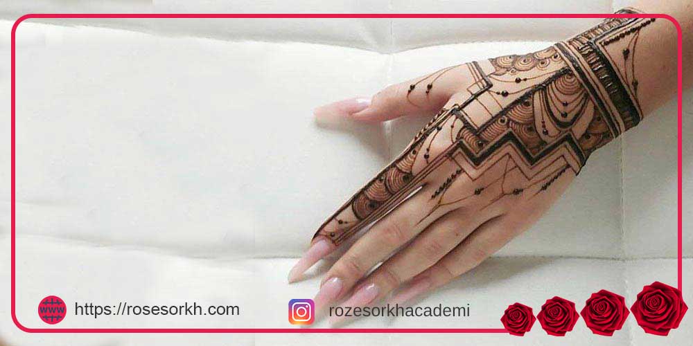 طرح حنا روی پا ساده و شیک