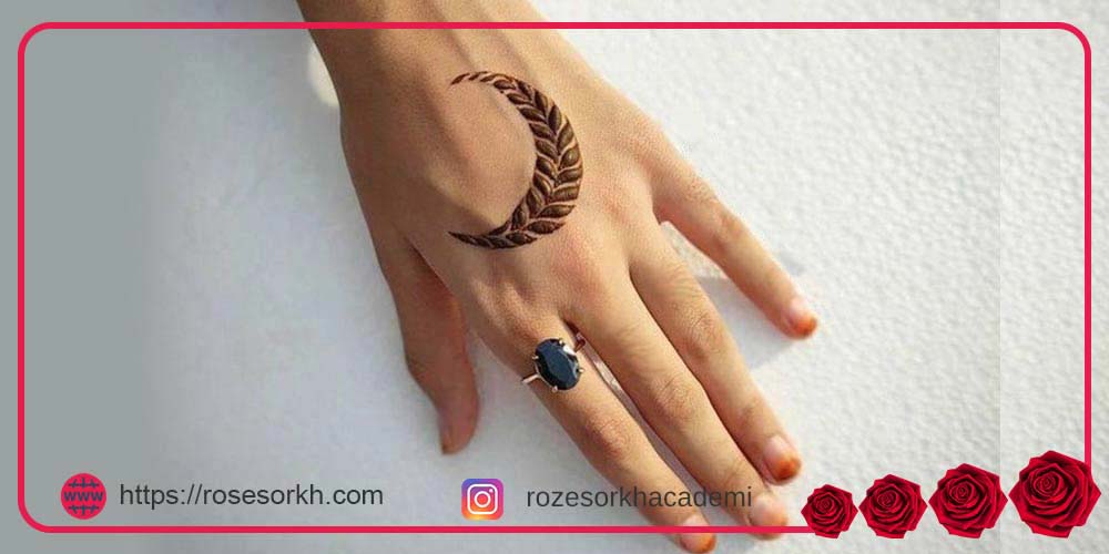 طرح حنا روی پا ساده و شیک