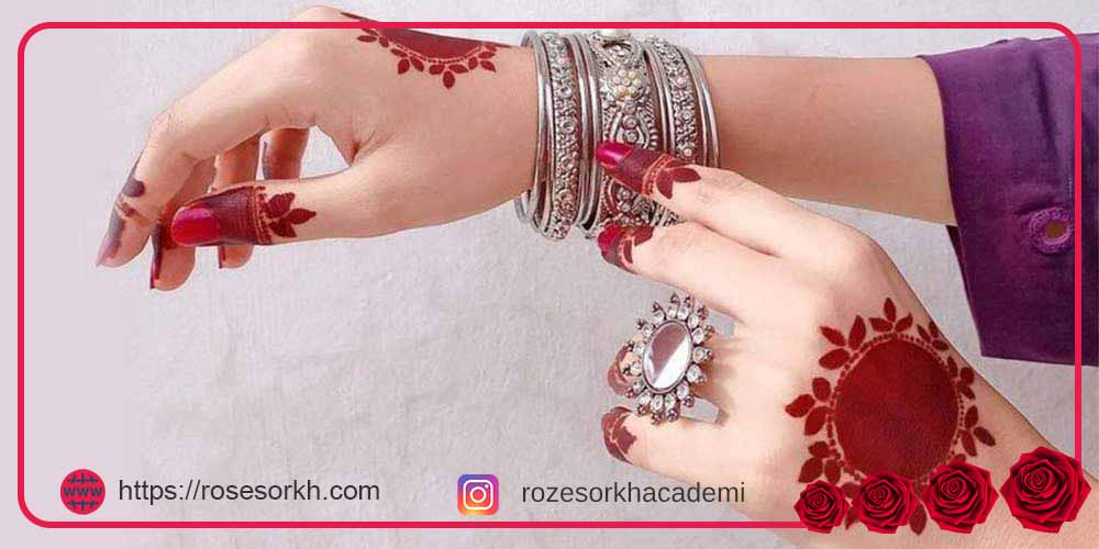 طرح حنا روی پا ساده و شیک