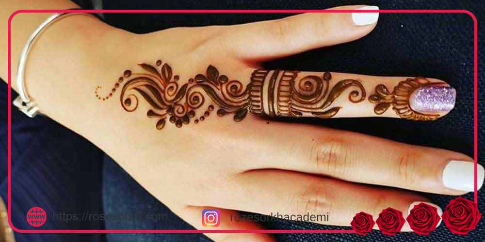 طرح حنا روی پا ساده و شیک