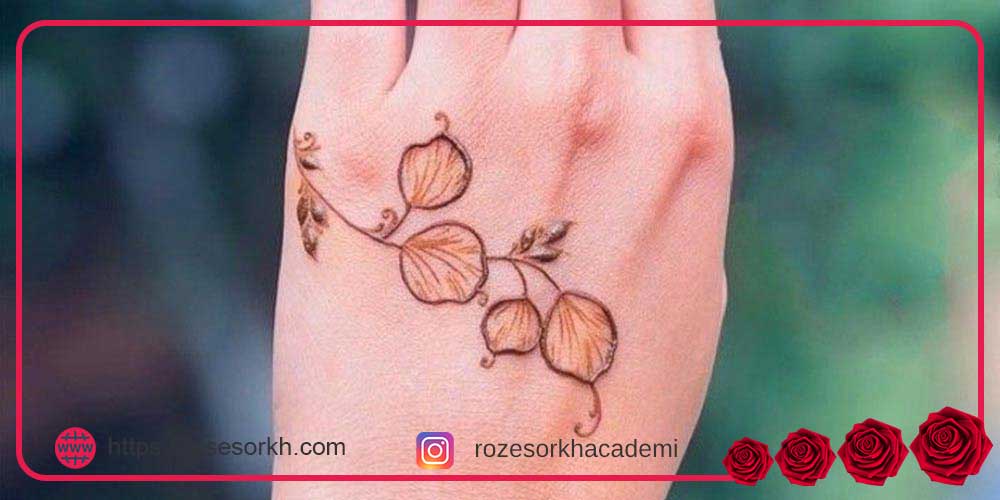 طرح حنا روی پا ساده و شیک