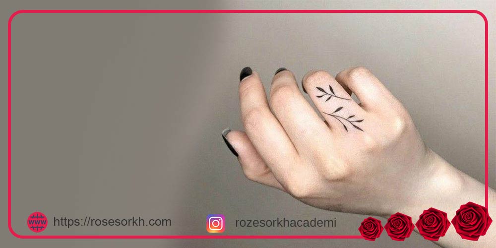 طرح حنا روی پا ساده و شیک