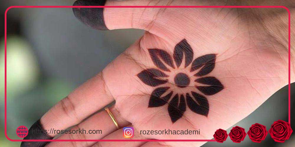 طرح حنا روی پا ساده و شیک