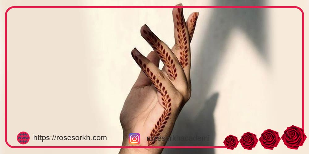 طرح حنا روی پا ساده و شیک