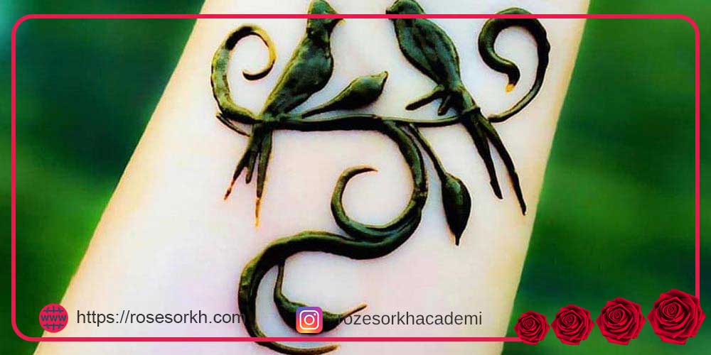 طرح حنا روی پا ساده و شیک