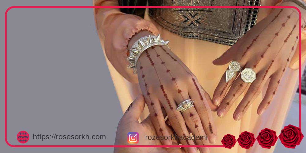 طرح حنا روی پا ساده و شیک