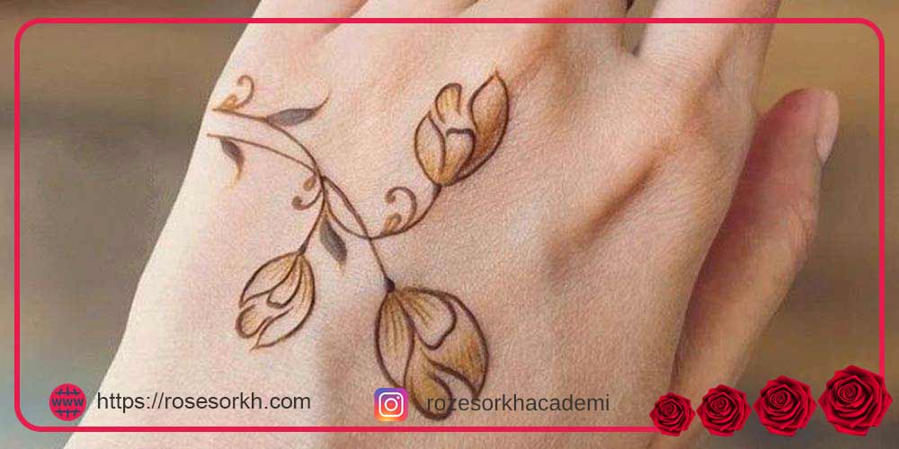 طرح حنا روی پا ساده و شیک