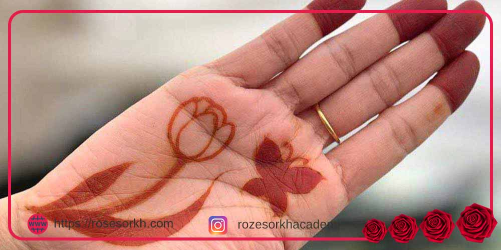 طرح حنا روی پا ساده و شیک